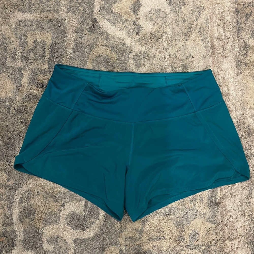 Lululemon shorts size 8